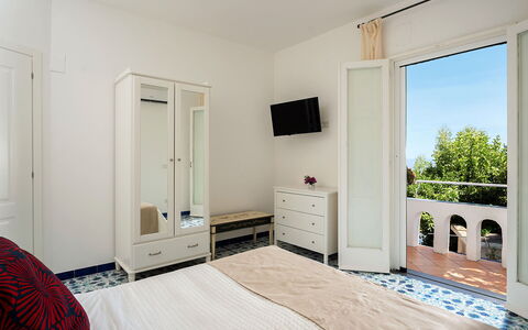 Villa Sole di Amalfi: Meubles, Design Intérieur, Sol, Sol, Chambre, Bois, Lit, Pièce, Appartement, Drap De Lit