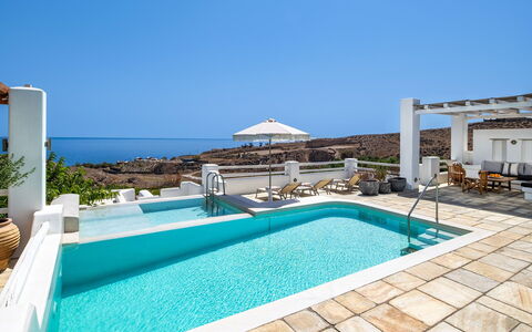 Villa Tramountana: Recours, Piscine, Mobilier De Jardin, Eco Hôtel, Villa, Ombre, Chaise, Hôtel, Structure En Plein Air, Tropiques