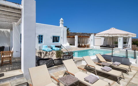 Villa Tramountana: Bleu, Piscine, Recours, Villa, Hôtel, Appartement Penthouse