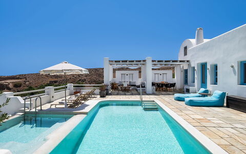 Villa Tramountana: Bleu, Piscine, Conception, Villa, Recours, Appartement Penthouse, Hôtel