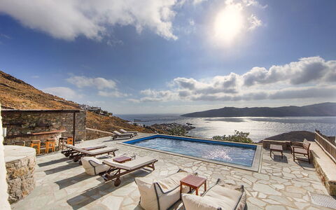 Villa Tychi: Paysage, Maison, Côte, Chaîne De Montagnes, Station De Montagne, Village, Village De Montagne, Ville Resort, Villa, Eco Hôtel