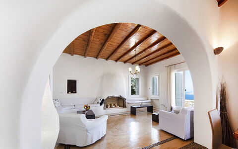 Villa Tychi: Meubles, Sol, Architecture, Sol, Design Intérieur, Domicile, Plafond, Parquet, Appartement, Salon