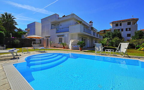 Villa Orlando: Bleu, Piscine, Recours, Biens, Eco Hôtel, Hôtel, Aménagement Paysager, Villa, Hacienda