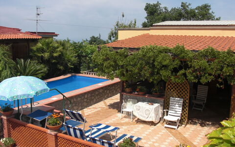 Villa Due Golfi: Piscine, Pot De Fleur, Recours, Meubles, Eco Hôtel, Ombre, Mobilier De Jardin, Hacienda, Plante D'Appartement, Chaise