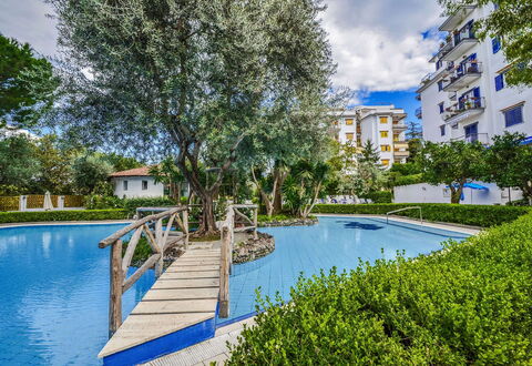 Casa Primavera: Bleu, Piscine, Recours, Appartement, Hôtel, Condominium, Réflexion, Ville Resort, Eco Hôtel, Miroir D'Eau