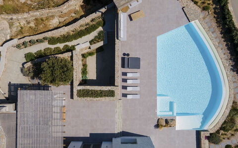 The Mykonian Castle: Bleu, Piscine, Villa