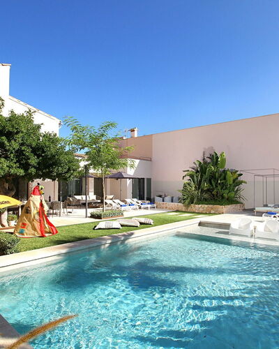 Villa Amaranta: Piscine, L'Eau, Recours, Zone Résidentielle, Caractéristique De L'Eau, Loisir, Eco Hôtel, Mobilier De Jardin, Composite, Thermes