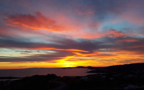 Villa Elmas: Ciel, Afterglow, Nuage, Horizon, Orange, Le Coucher Du Soleil, Crépuscule, Red Sky At Matin, Beauté, Lever Du Soleil