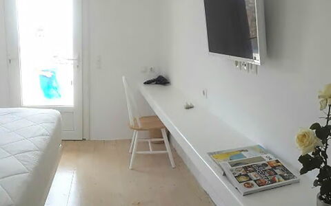 Villa Elmas: Meubles, Bois, Design Intérieur, Sol, Sol, Pièce, Plafond, Chambre, Lit