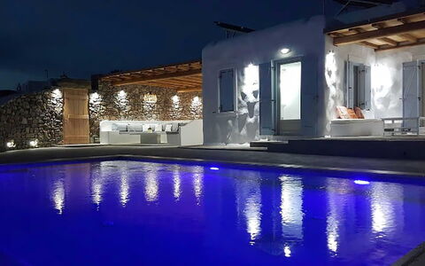 Villa Elmas: Bleu, Piscine, Recours, Hôtel