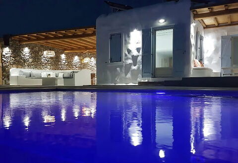 Villa Elmas: Bleu, Piscine, Recours, Hôtel, Villa