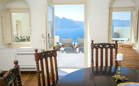 Villa Nea: Meubles, Design Intérieur, Table, Mer, Chaise, Sol, Océan, Pièce, Côte, Recours