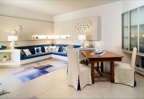 Mulberry House: Meubles, Design Intérieur, Sol, Sol, Table, Canapé, Salon, Pièce, Domicile, Textile