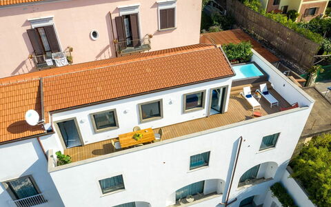 The Ivy Penthouse: Domicile, Appartement, Balcon, Daylighting, Hôtel, Villa, Plante D'Appartement