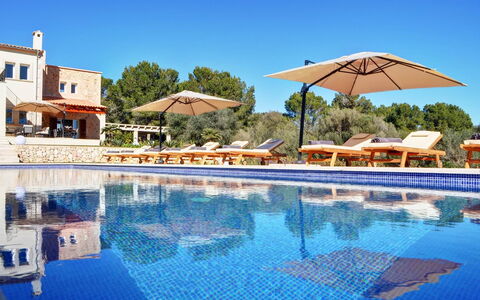Can Mako: Mobilier De Jardin, Piscine, Recours, Parapluie, Loisir, Balancelle, Bateau, Navire, Villa, Hôtel