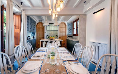 Villa Gem: Meubles, Design Intérieur, Plafond, Luminaire, Éclairage, Salle À Manger, Table, Sol, Table Cuisine Et Salle A Manger, Chaise