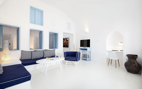 Maison Sivota: Bleu, Meubles, Appartement, Chaise, Salon, Conception, Hôtel, Dôme, Canapé