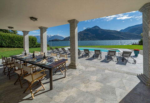 Villa Angela: Montagne, Meubles, Chaîne De Montagnes, Chaise, Ombre, Recours, Mobilier De Jardin, Vallée, Crête, Piscine