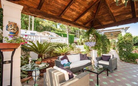 Villa Martina: Meubles, Chaise, Recours, Table, Jardin, Mobilier De Jardin, Eco Hôtel, Ombre, Patio, Arrière-Cour