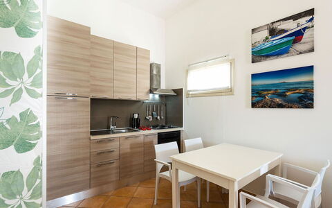 Kalimba: Design Intérieur, Sol, Meubles, Sol, Bois, Pièce, Cuisine, Principaux Appliance, Appareil De Cuisine, Plafond
