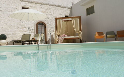 Masseria San Michele: Piscine, Meubles, Composite, Mobilier De Jardin, Recours, Parapluie, Chaise, Plante D'Appartement, Hôtel, Balancelle