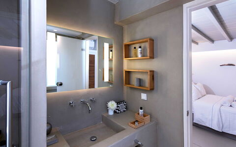 Villa Blue Moon: Design Intérieur, Luminaire Plomberie, Sol, Plafond, Sol, Robinet, Évier, Appartement, Salle De Bains, Plomberie
