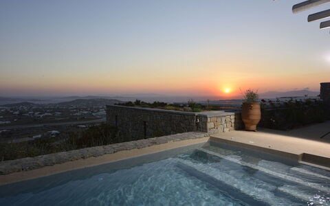 Villa Blue Moon: Crépuscule, Soirée, Piscine, Villa