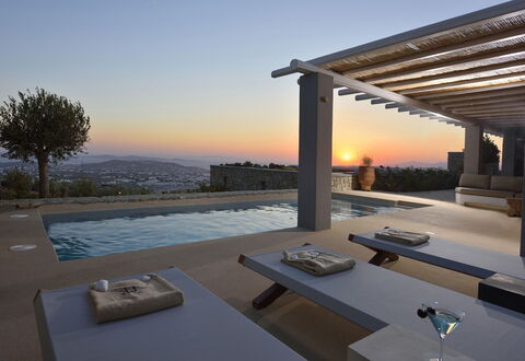 Villa Blue Moon: Piscine, Meubles, Composite, Mobilier De Jardin, Recours, Chaise, Ombre, Biens, Villa, Conception