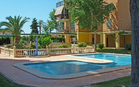 Las Cinco Torres: L'Eau, Plante, Propriété, Bâtiment, Piscine, Arbre, Bleu Azur, Ciel, Éclairage, Architecture