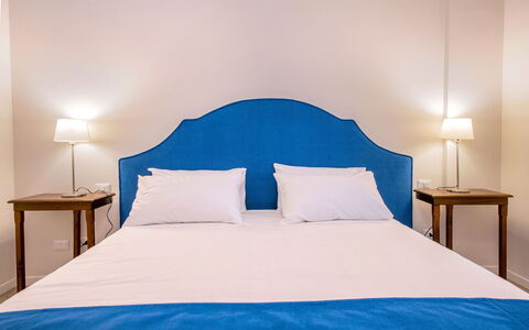 Apartment Bud: Meubles, Chambre, Design Intérieur, Lit, Sol, Drap De Lit, Sol, Literie, Linge, Textile