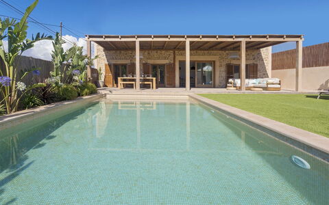 Villa Allegra: Piscine, Recours, Composite, Biens, Ombre, Eco Hôtel, Cour, Mobilier De Jardin, Hacienda, Villa