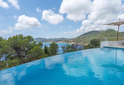 Villa Tagada: Bleu, L'Eau, Piscine, Cotiers Et Relief Océaniques, Mer, Recours, Côte, Chaîne De Montagnes, Océan, Tropiques