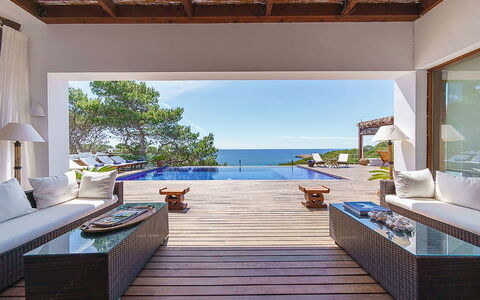 Villa Francisca: Meubles, Recours, Chaise, Sol, Mobilier De Jardin, Sol, Parquet, Plate-Forme, Eco Hôtel, Piscine