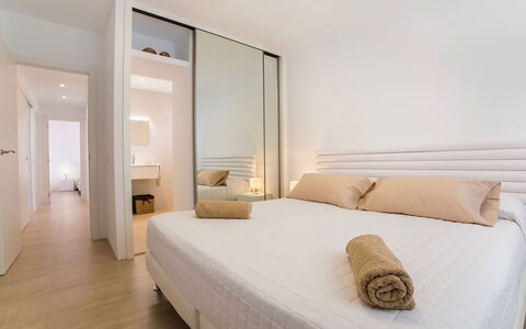 Villa Sabor: Design Intérieur, Meubles, Lit, Sol, Mur, Chambre, Sol, Bois, Plafond, Pièce
