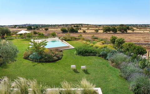 Villa Bel Prato: Piscine, Paysage, Lot Terre, Jardin, Pelouse, Aménagement Paysager, Recours, Biens, Arrière-Cour