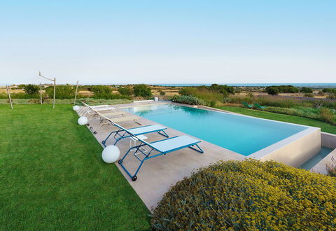 Villa Bel Prato: Bleu, Piscine, Recours, Mobilier De Jardin, Ombre, Jardin, Aménagement Paysager, Thermes, Eco Hôtel, Centre De Loisirs