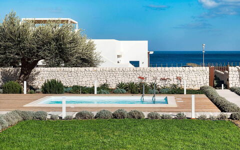 Rosemary: Recours, Jardin, Piscine, Ombre, Aménagement Paysager, Villa, Mobilier De Jardin, Eco Hôtel, Passerelle