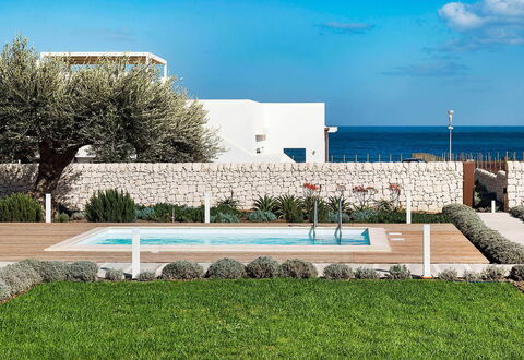 Rosemary: Recours, Jardin, Piscine, Ombre, Aménagement Paysager, Villa, Mobilier De Jardin, Eco Hôtel, Passerelle
