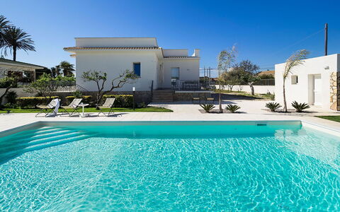 Villa Emma: Piscine, Recours, Composite, Biens, Eco Hôtel, Hacienda, Aménagement Paysager, Dalle, Ombre, Villa