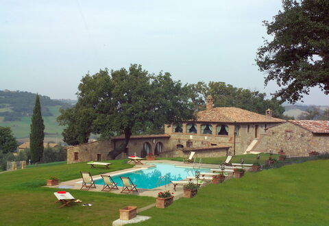Villa Montichiello: Biens, Piscine, Hacienda, Villa, Manoir, Arrière-Cour, Ferme, Cour, Hôtel