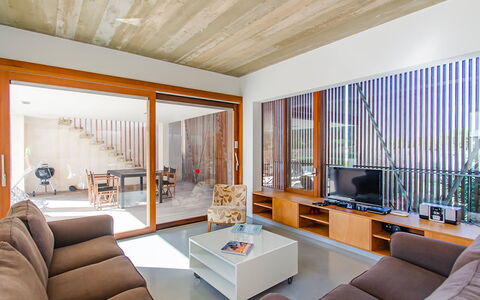 Villa Esplendida: Design Intérieur, Sol, Bois, Sol, Plafond, Pièce, Meubles, Domicile, Salon, Tache De Bois