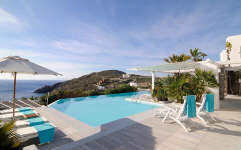 Villa Rocky: Bleu, Piscine, Recours, Eco Hôtel, Loisir, Thermes, Villa, Biens, Mobilier De Jardin