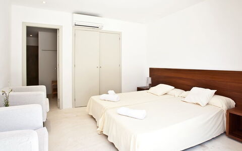 Villa Twilight: Sol, Sol, Lit, Chambre, Tache De Bois, Parquet, Dur, Literie, Drap De Lit, Rideau