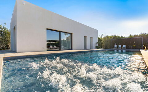 Villa la Isla: Bleu, L'Eau, Piscine, Composite, Réflexion, Miroir D'Eau, Caractéristique De L'Eau, Recours, Hôtel, Villa