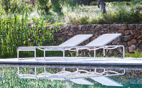 Villa Cave: Mobilier De Jardin, Balancelle, Piscine, Ombre