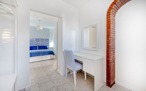 Mermaid Villa: Design Intérieur, Sol, Sol, Plafond, Meubles, Appartement, Domicile, Pièce, Lit, Chambre