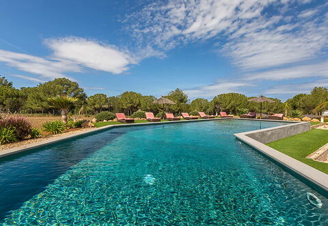 Villa Castiglioni: Bleu, L'Eau, Piscine, Jardin, Réflexion, Aménagement Paysager, Caractéristique De L'Eau, Recours, Tropiques, Étang