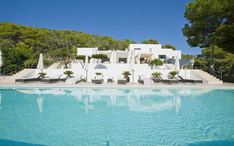 Villa Alessia: Recours, Mer, Côte, Piscine, Tropiques, Eco Hôtel, Biens, Ville Resort, Station Balnéaire