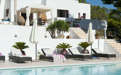 Villa Alessia: Mobilier De Jardin, Balancelle, Recours, Throw Pillow, Piscine, Conception, Hôtel, Coussin