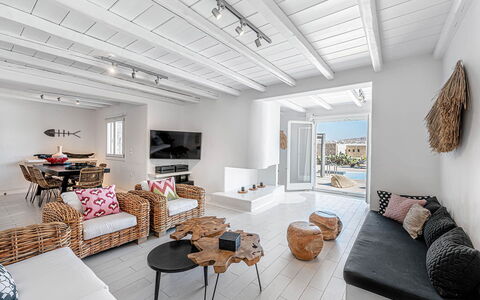 Villa Cocoon: Meubles, Domicile, Appartement, Sol, Canapé, Salon, Chaise, Plafond, Balcon